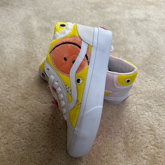 Vans Kids Yellow and White High-Top Sneakers with Fun Design - Picture 5 of 8